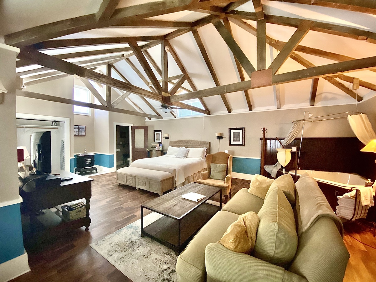 Coppersmith Inn Bed & Breakfast