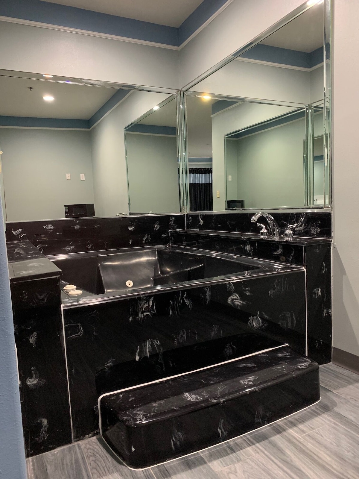 Crystal Suites