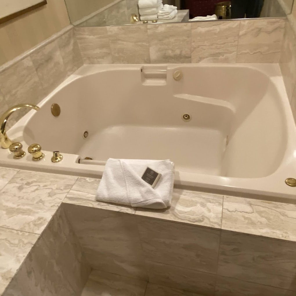 Mayflower Park Hotel