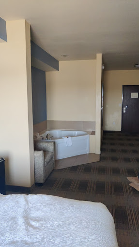 Best Western Plus Fort Worth Forest Hill Inn & Suites