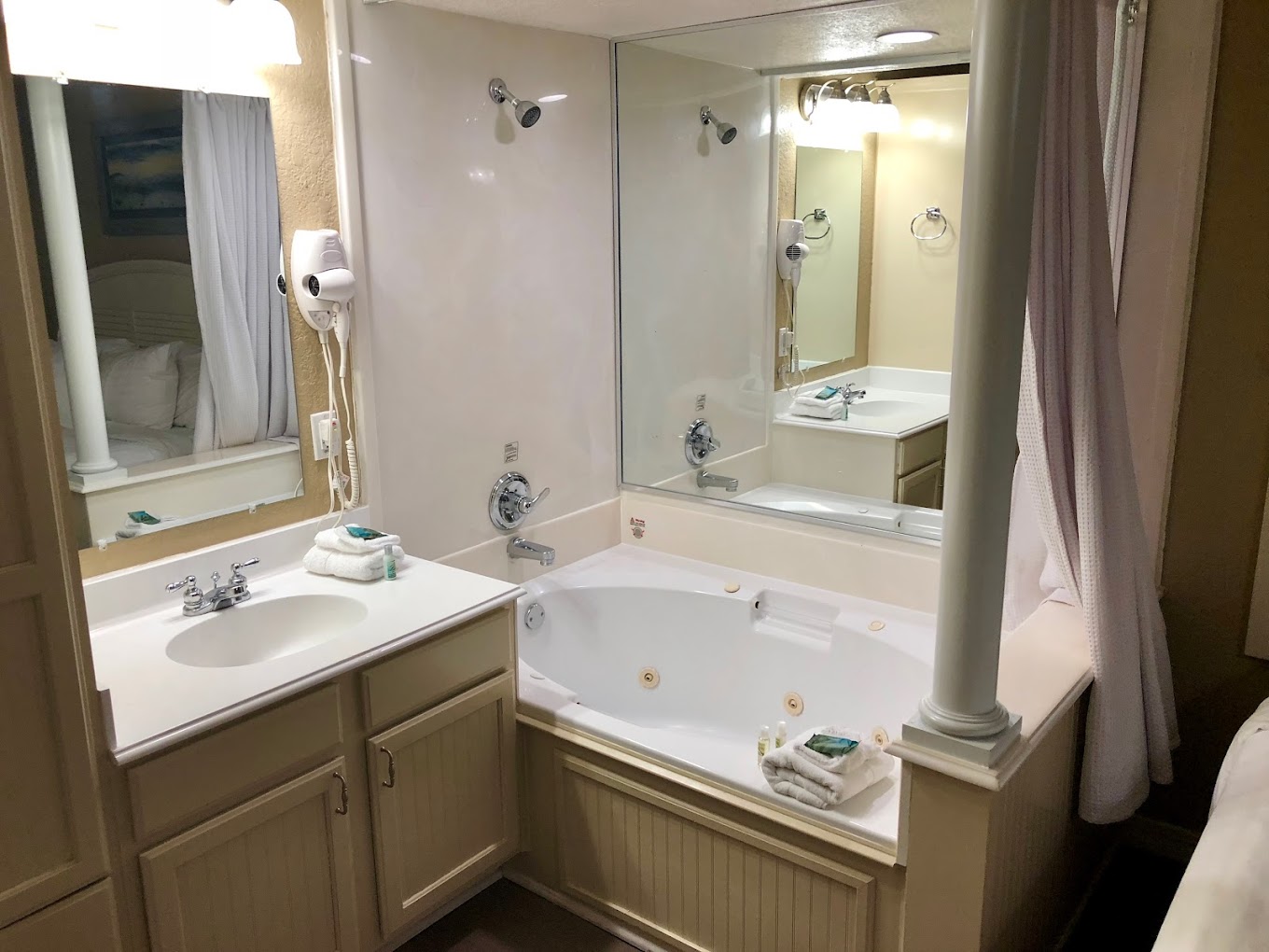 Holiday Inn Resort Galveston-on the Beach, an IHG hotel