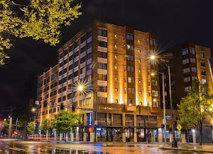 Seattle Hotels with Hot tub in Room