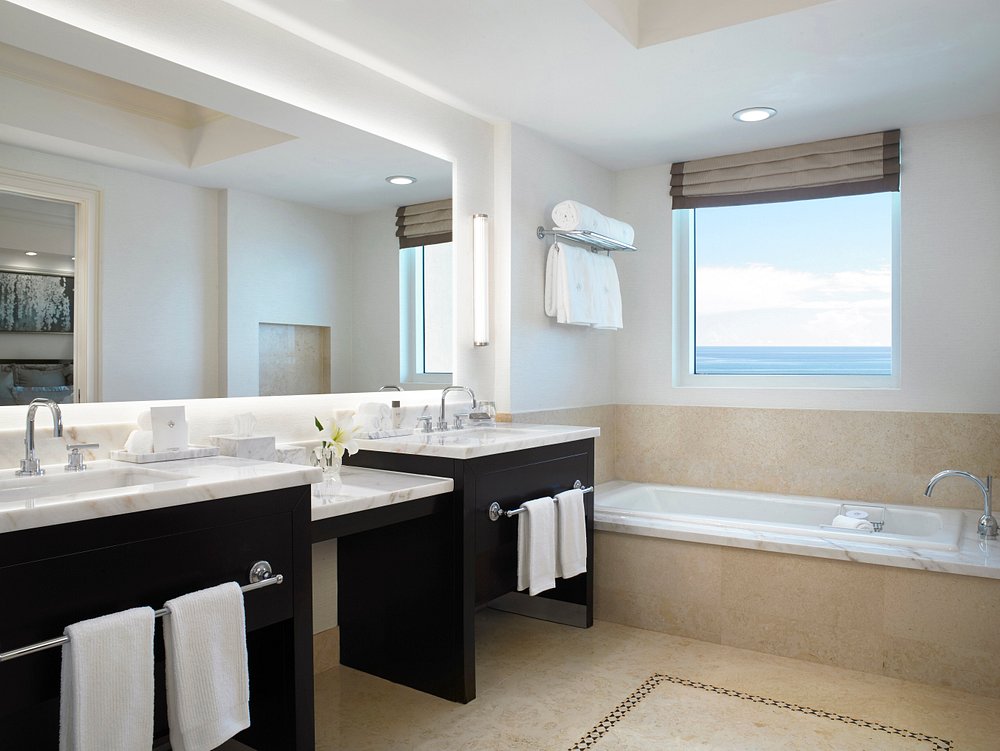 Acqualina Resort & Residences On The Beach