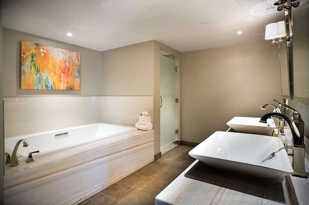 Hotel Contessa - Suites on the Riverwalk