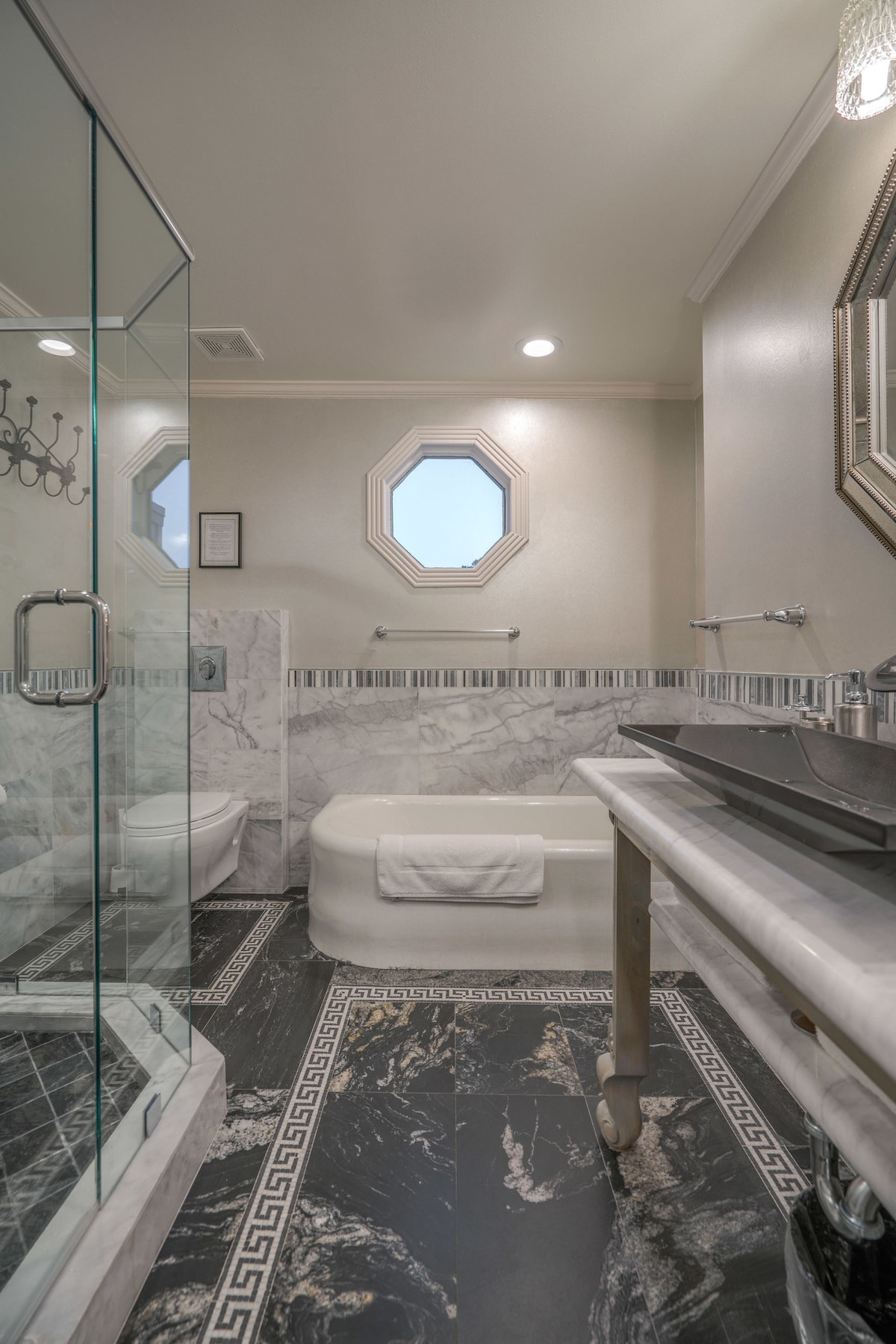 Houston Towers, Downtown Med Ctr, NRG, Adults only