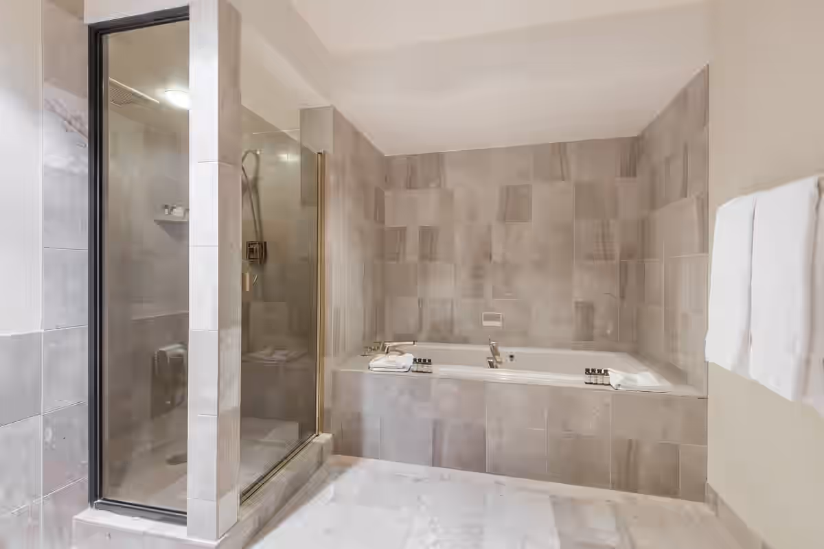 The Antlers, A Wyndham Hotel has private hot tub
