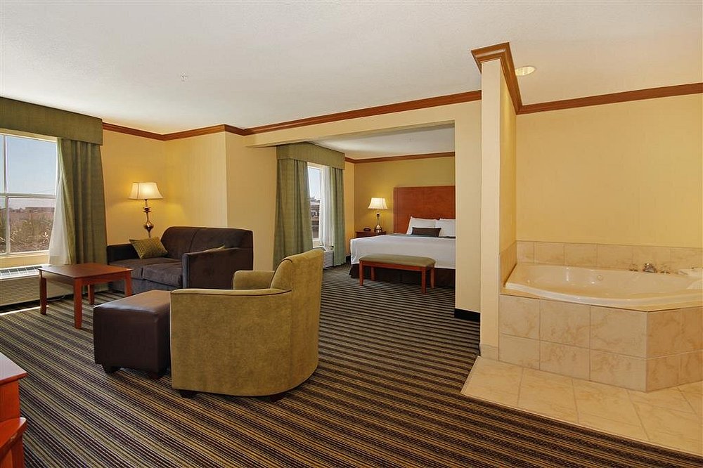 Best Western Plus Seawall Inn & Suites By The Beach