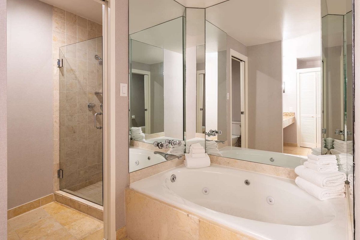 Hilton Dallas Lincoln Centre