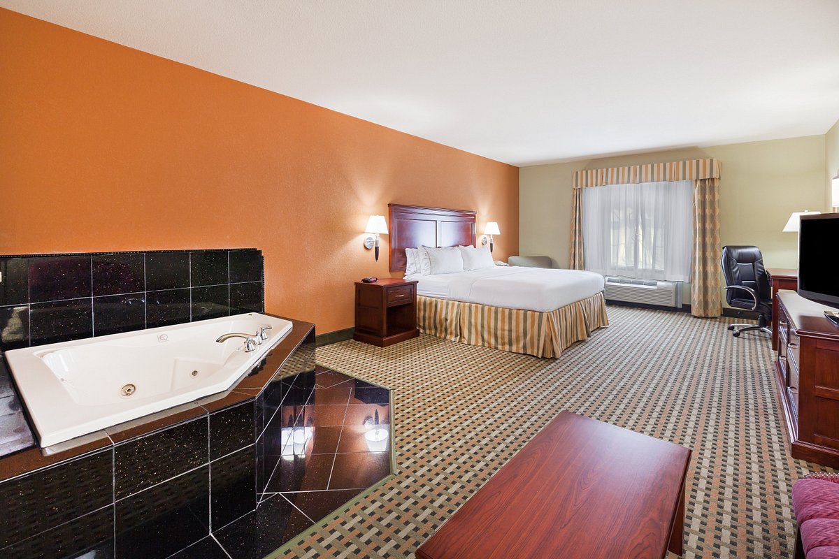 Holiday Inn Express & Suites Amarillo East, an IHG hotel