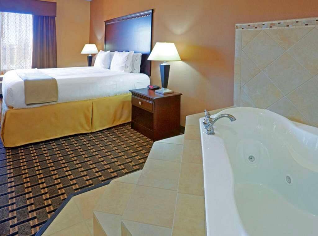 Comfort Inn & Suites Dallas Medical-Market Center