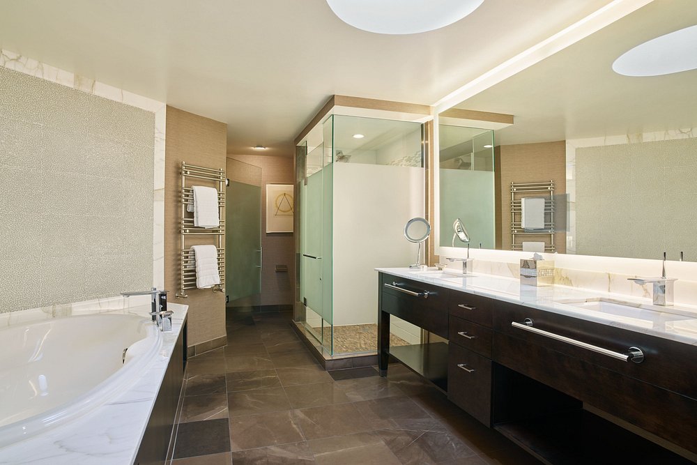 The Westin Kansas City at Crown Center