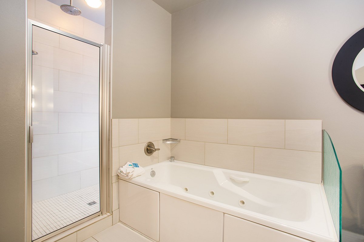 Holiday Inn Express & Suites Amarillo West, an IHG Hotel