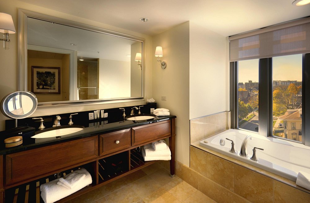 The Edgewater Hotel Madison has jacuzzi suites