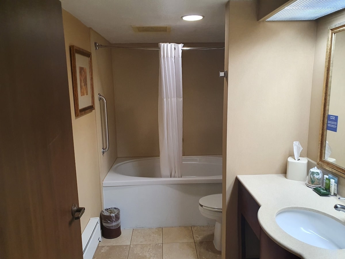 McKnight Hotel