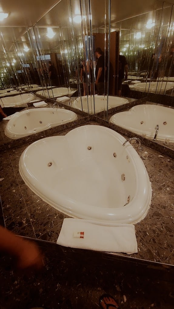 Travelodge by Wyndham Niagara Falls