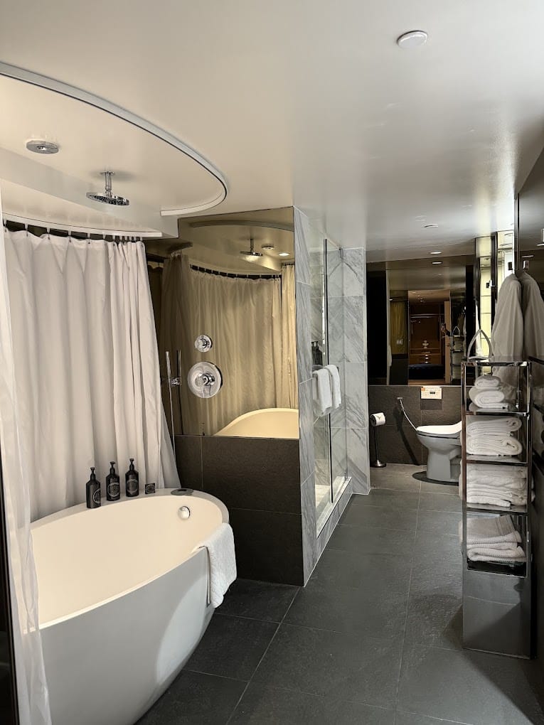 SLS Hotel, a Luxury Collection Hotel, Beverly Hills