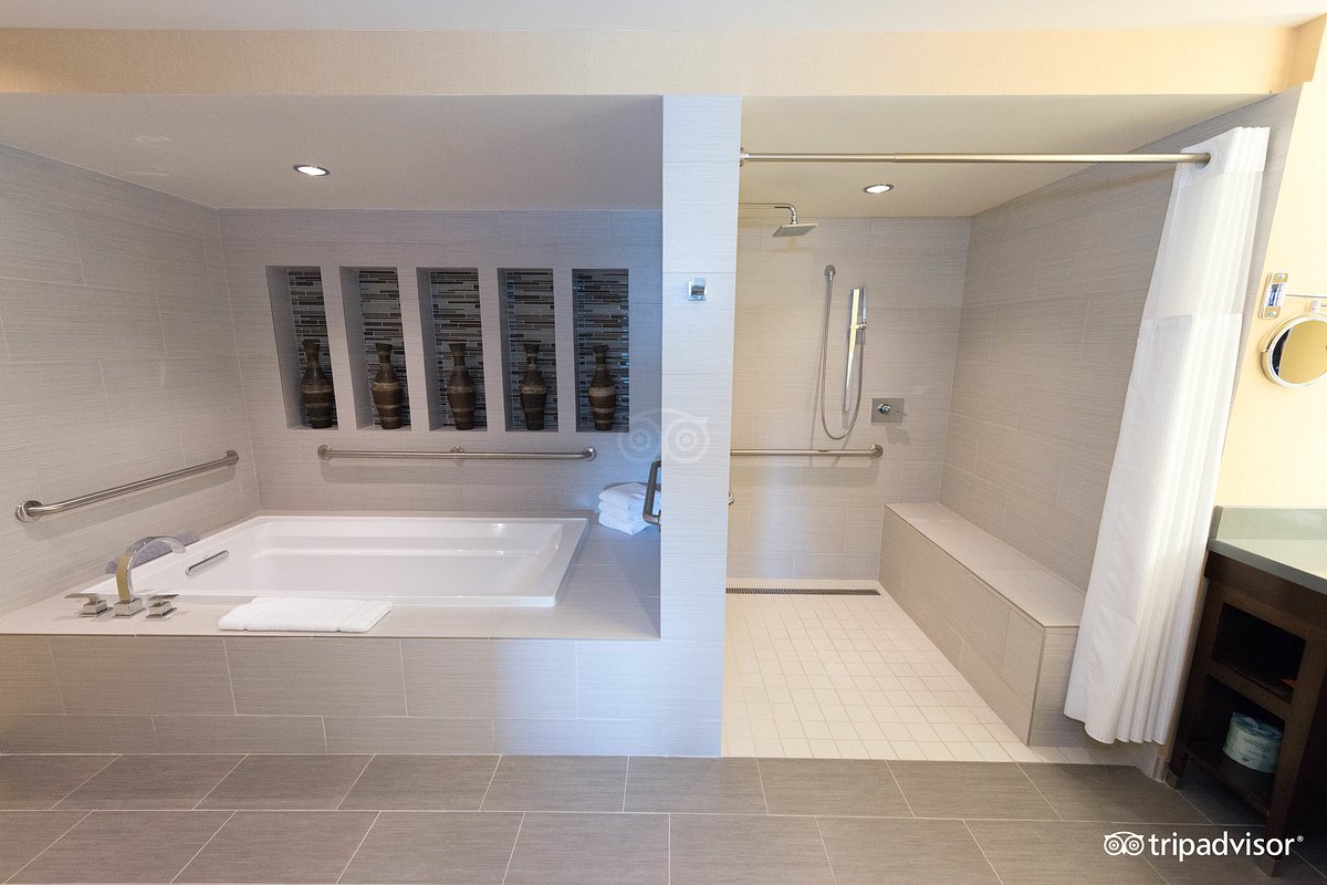 Hyatt Place Raleigh / Cary