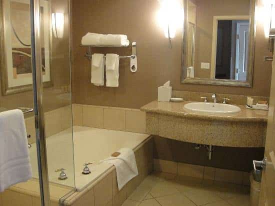 Executive Inn & Suites Oakland