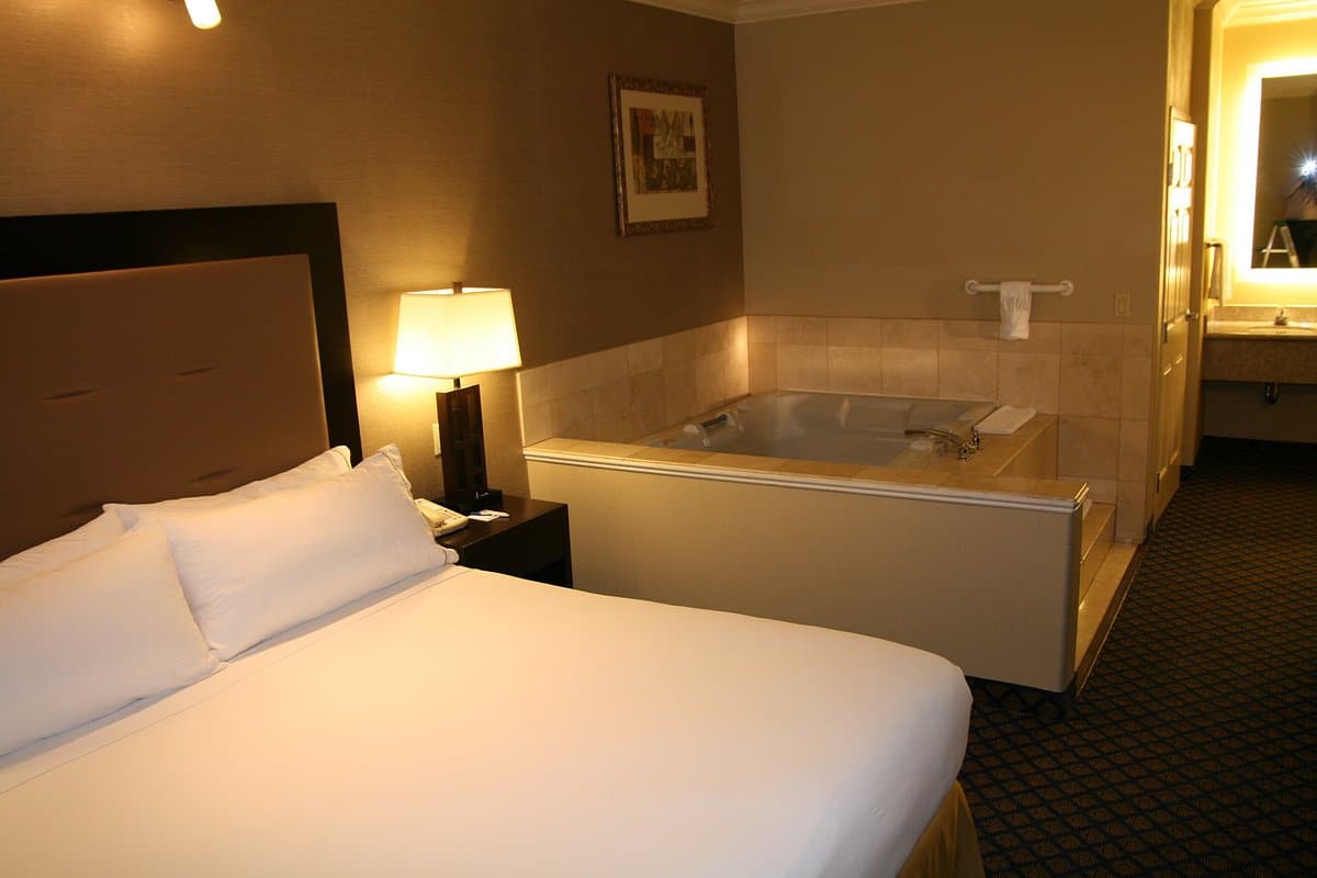 Holiday Inn Express & Suites San Pablo - Richmond Area, an IHG Hotel