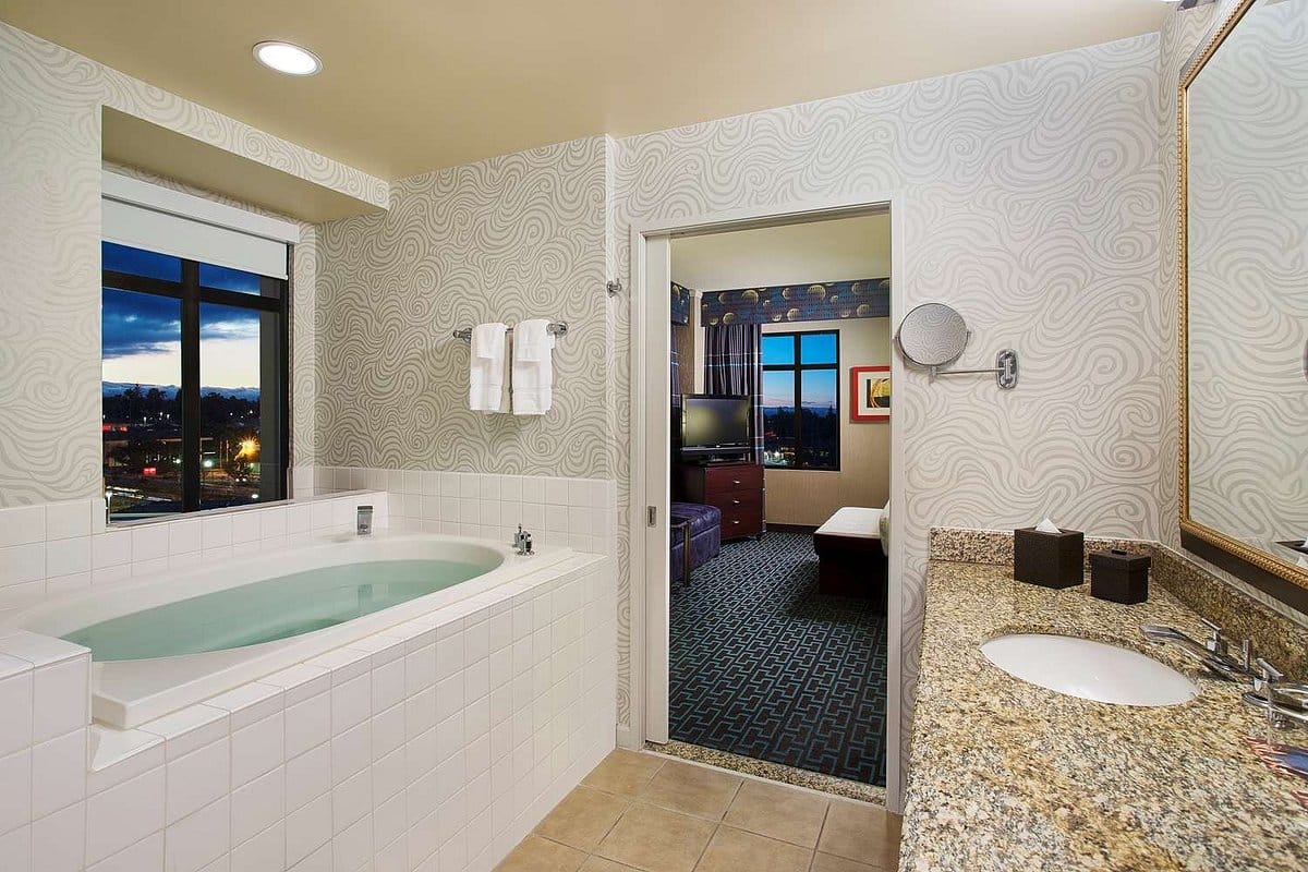 Juniper Hotel Cupertino Curio Collection By Hilton