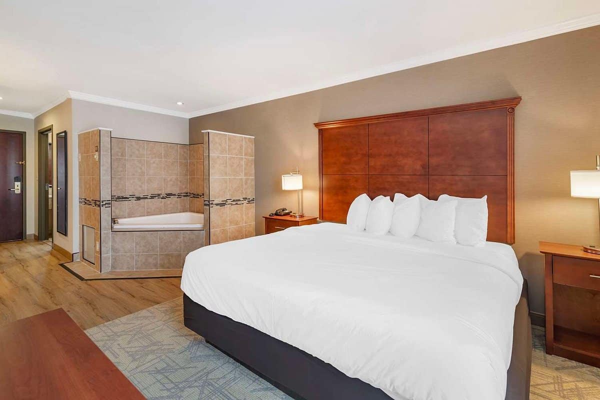 Best Western Liverpool-Syracuse Inn & Suites