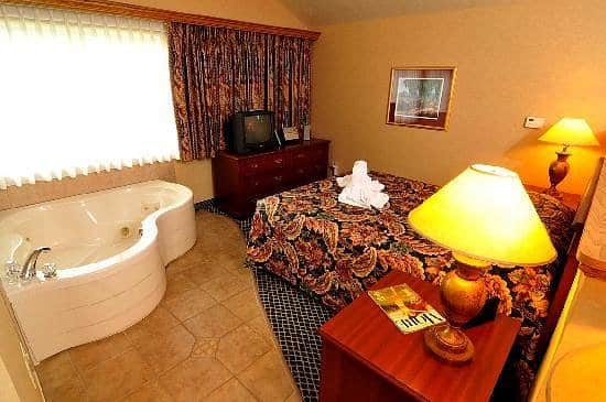 Skaneateles Suites