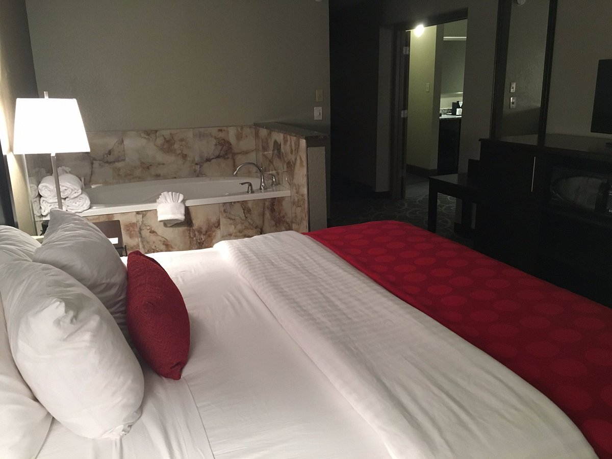 Clarion Inn Des Moines Airport