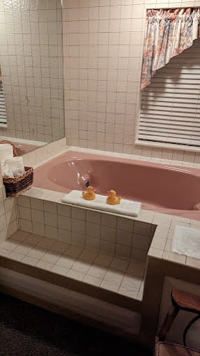 Country Living Inn
