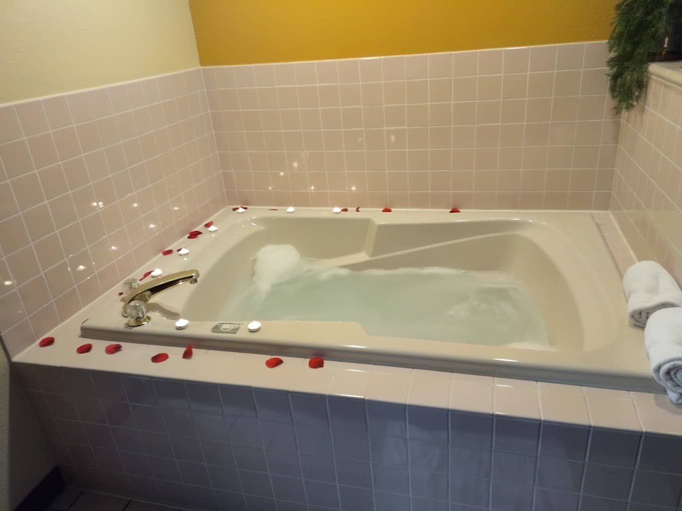 Days Inn & Suites by Wyndham des Moines Airport