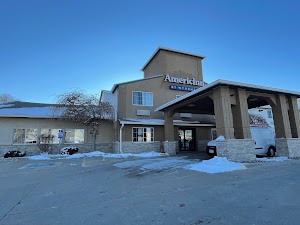 Des Moines Hotels with Jacuzzi in Room