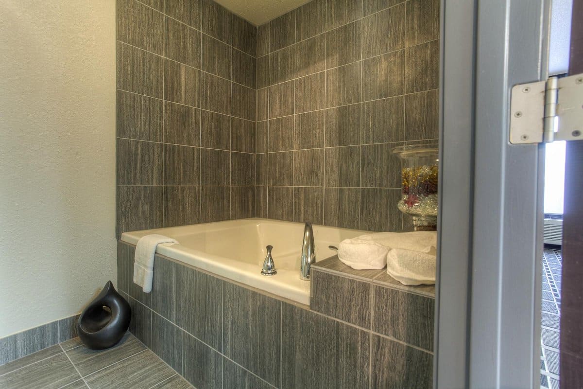 Comfort Suites Airport Nashville