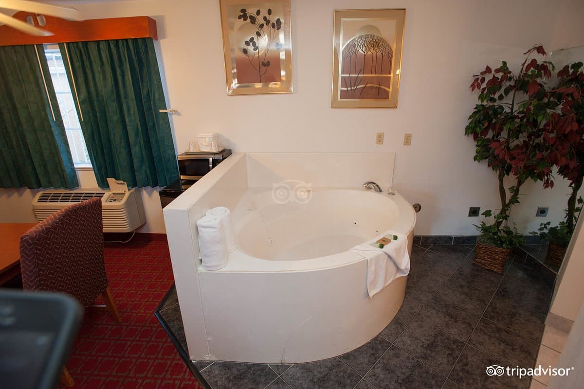 Sandia Peak Inn Old Town ABQ, a Howard Johnson by Wyndham