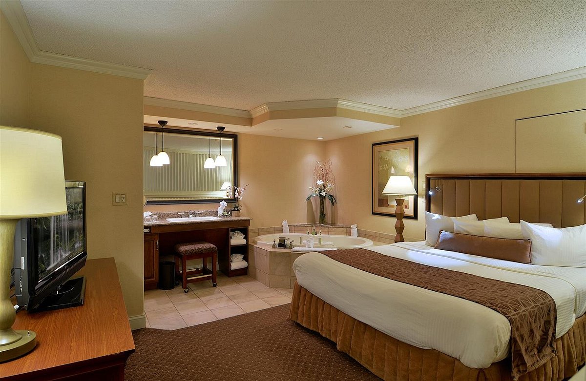 Eden Resort and Suites, BW Premier Collection