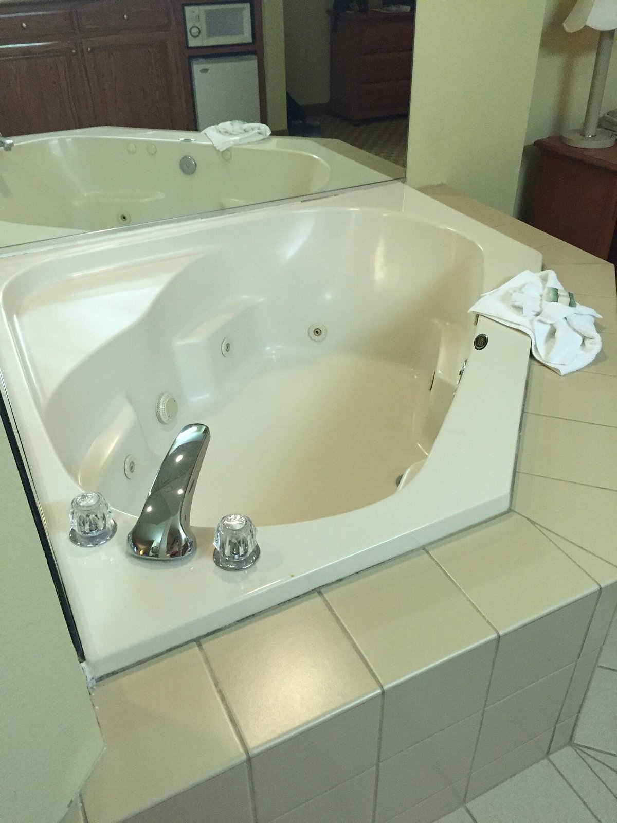 Country Inn & Suites by Radisson, Nashville Airport East, TN
