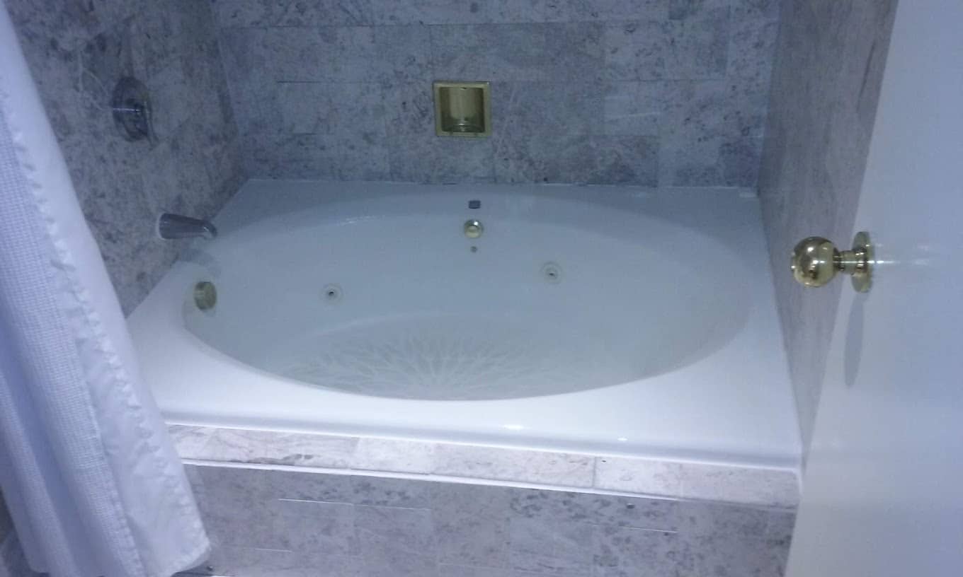 Crowne Plaza Providence-Warwick Airport, an IHG Hotel