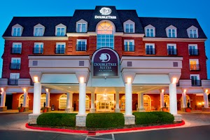 Lexington Hotels with Jacuzzi in Room