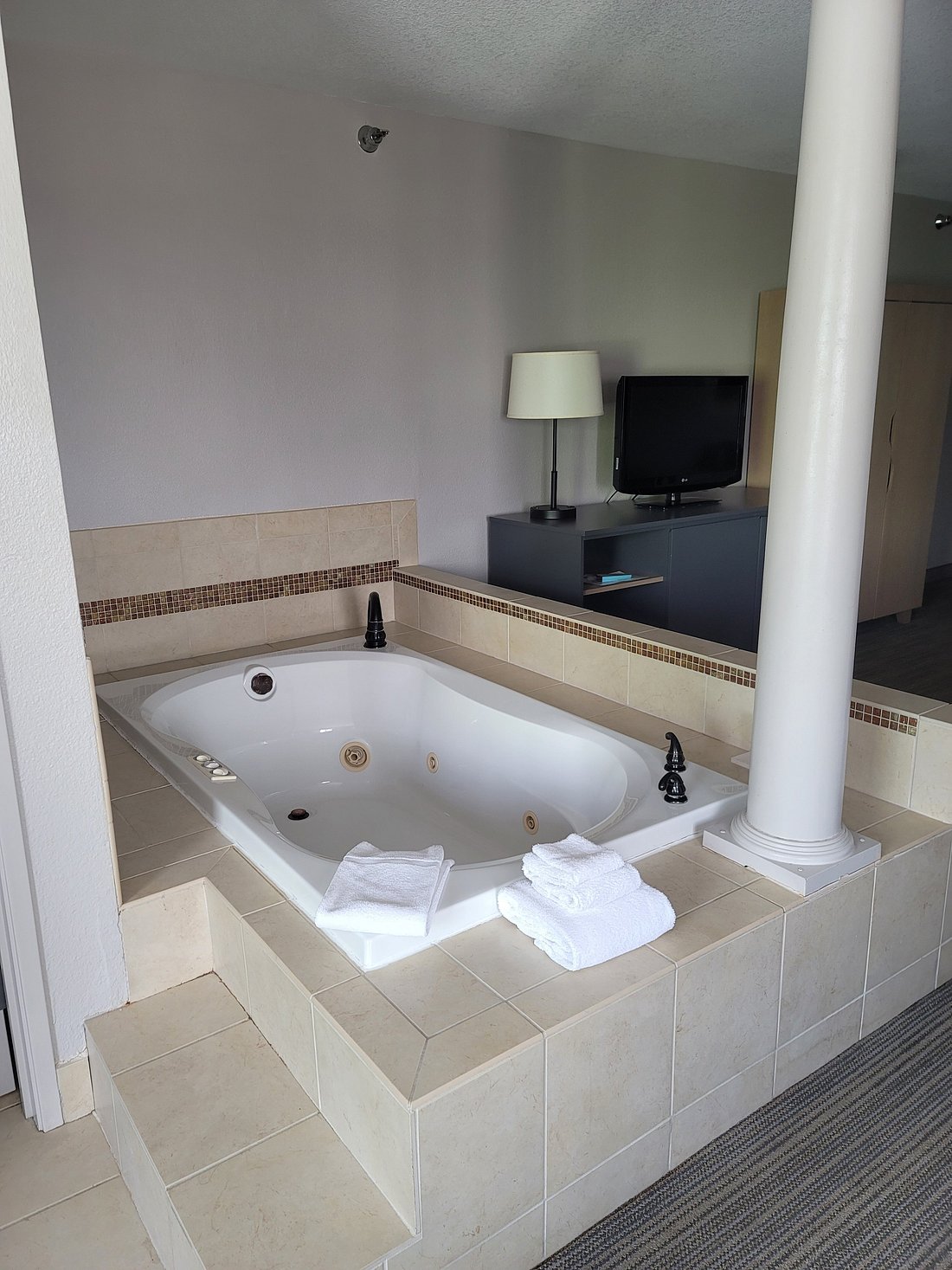 Country Inn & Suites by Radisson, Fargo, ND