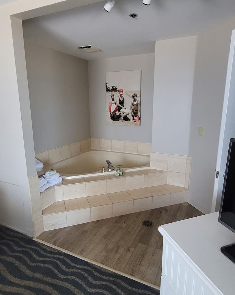 Cedar Point's Hotel Breakers