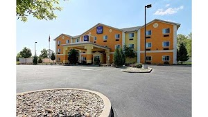 South Bend Hotels with Jacuzzi in Room