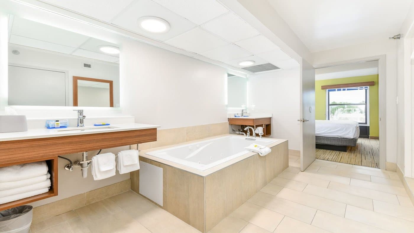 Holiday Inn Express & Suites Pigeon Forge/Near Dollywood