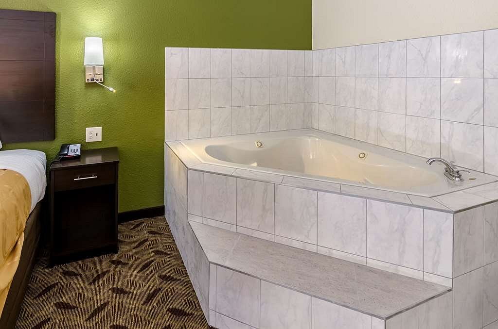 Quality Inn Tanglewood