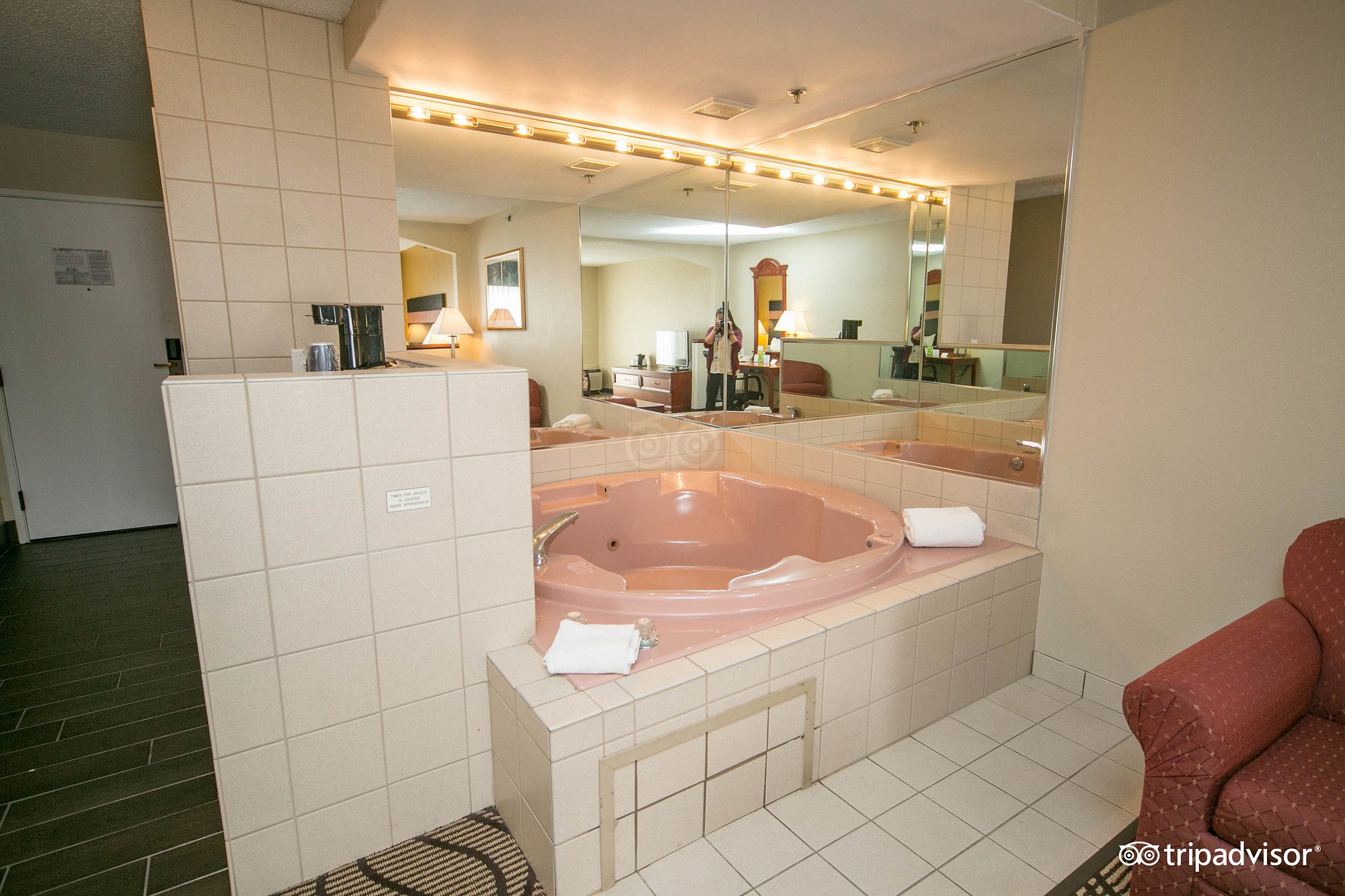 La Quinta Inn by Wyndham Sandusky Near Cedar Point