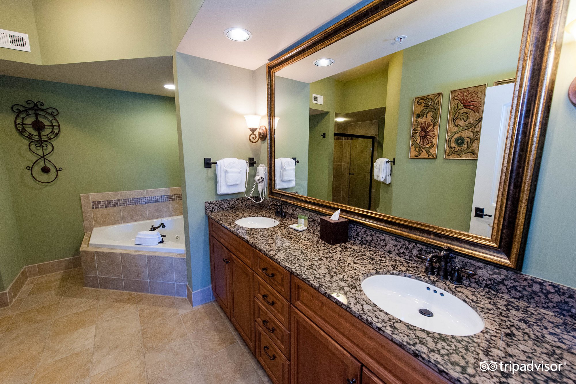 RiverStone Resort & Spa