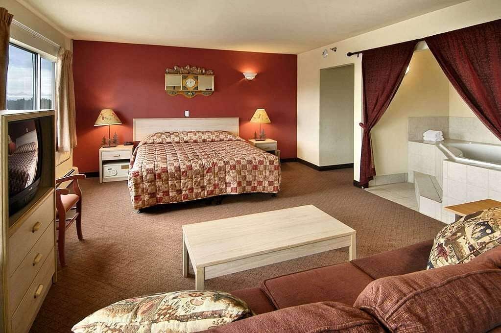 Ramada by Wyndham Anchorage