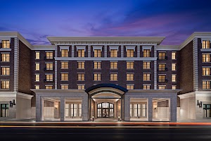 Findlay Hotels with Hot Tub in Room