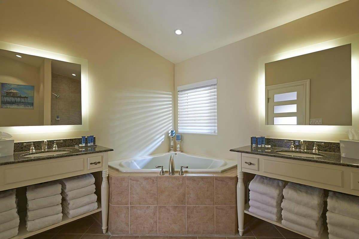 Edgewater Beach Hotel Naples has Jacuzzi suites