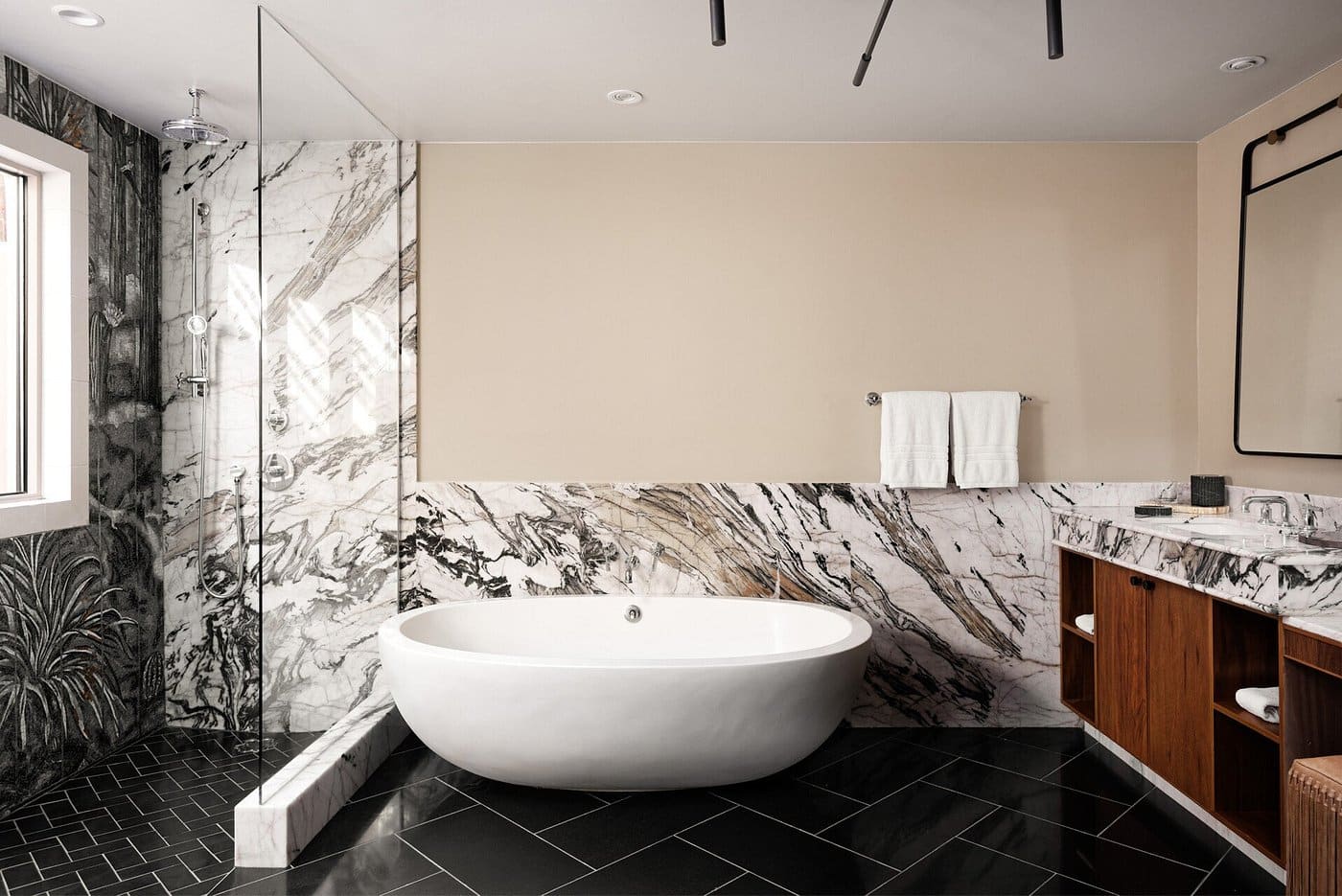 Four Seasons Resort Scottsdale at Troon North has Jacuzzi suites