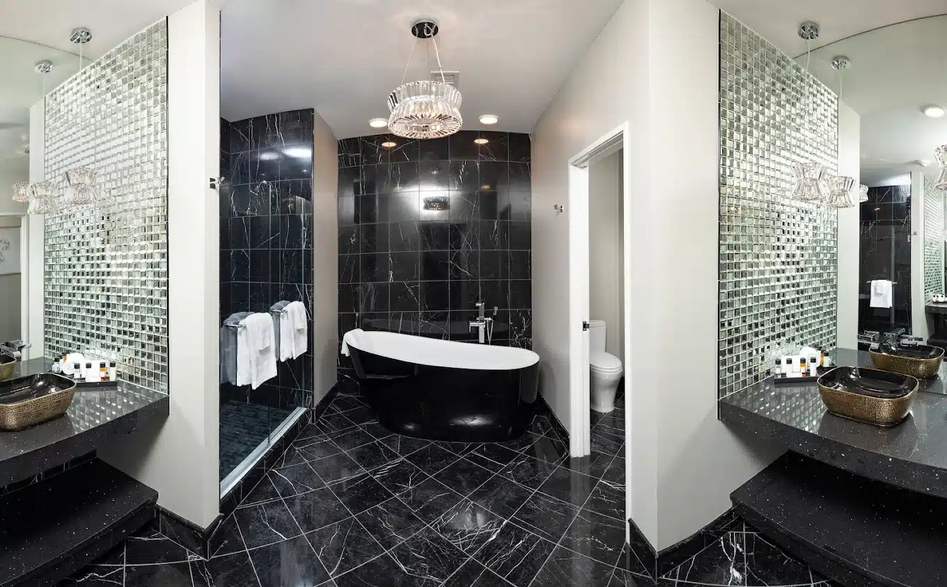 Hotel on Phillips has private spa tub