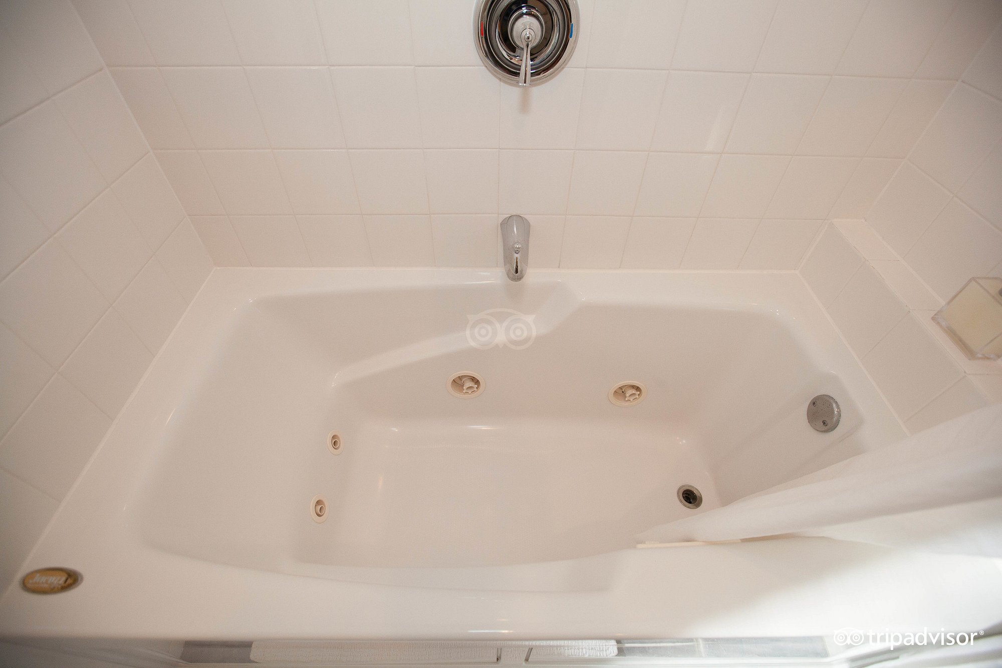 Key West Bed & Breakfast has Jacuzzi suites