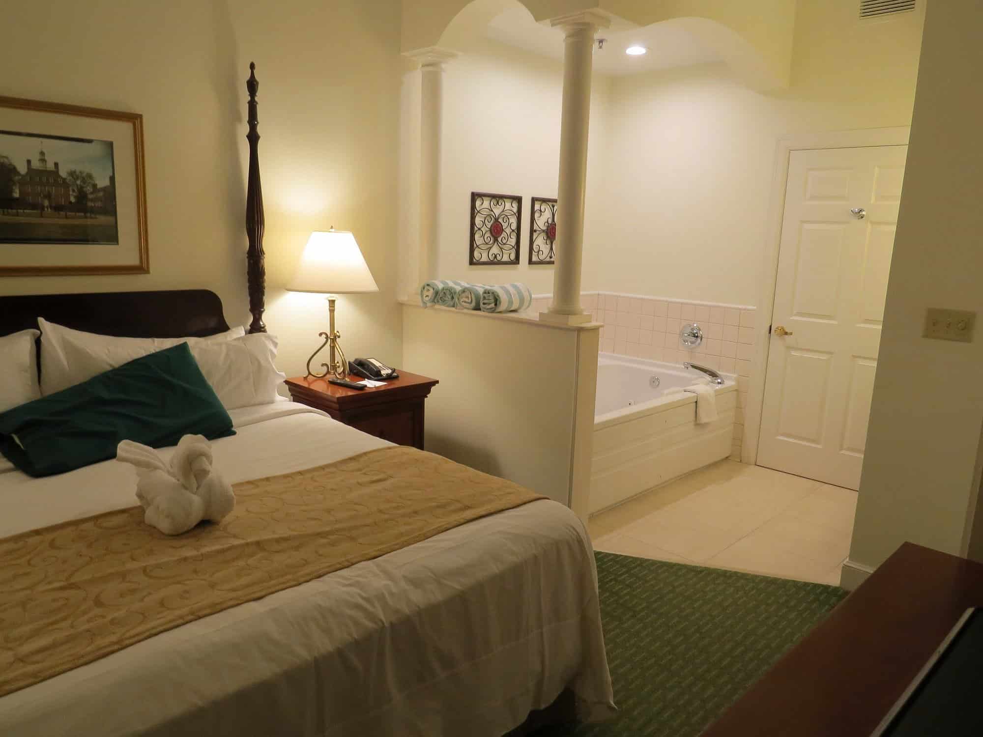 Marriott's Manor Club at Ford's Colony has Jacuzzi suites